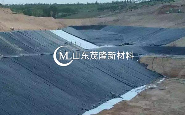 《青海市循化县垃圾填埋场》防水毯、土工膜施工