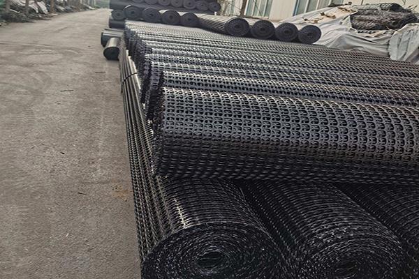 土工格栅为什么铺设在混凝土路面  第2张