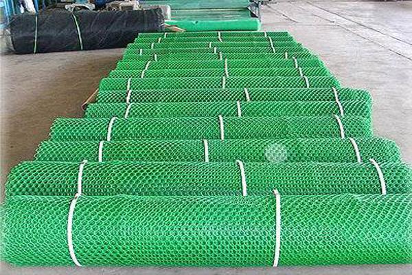 土工网与土工格栅有哪些区别呢？  第1张