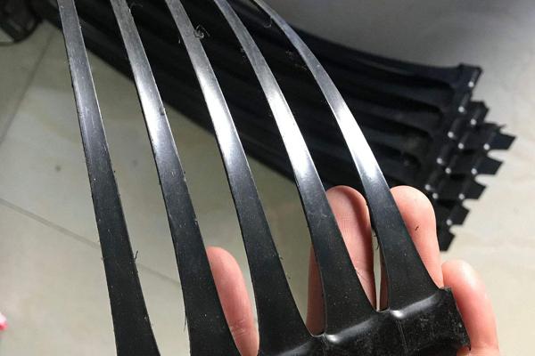 塑料土工格栅价格解析：如何选择适合自己的格栅？  第5张