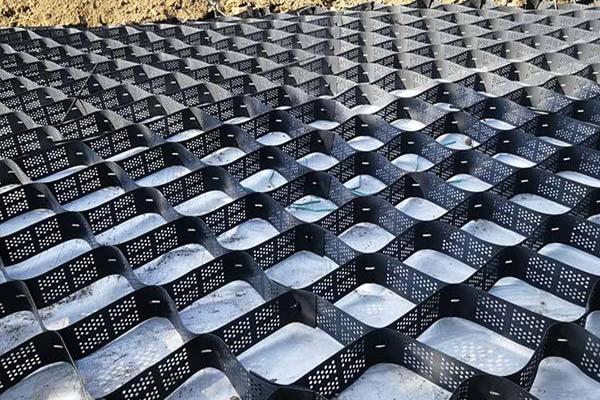 土工格栅与土工格室：你真的了解它们的区别吗？  第3张