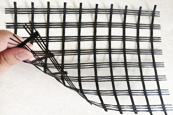 道路中玻纤土工格栅应该在哪个层位使用？如何选择合适的使用位置？  第3张