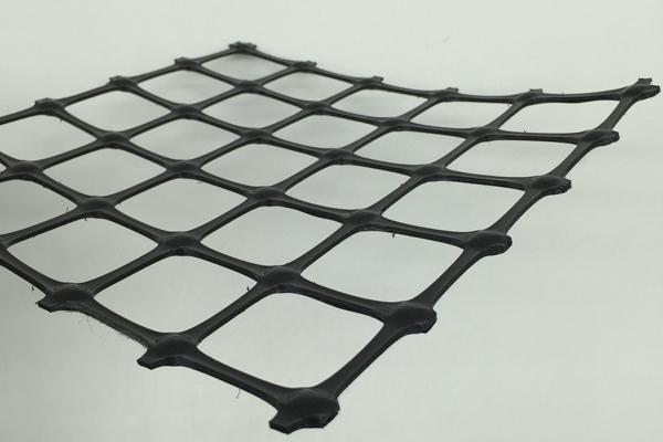 土工格栅有哪些分类及其特点概述  第1张