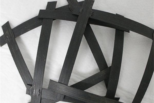 土工格栅运输过程中的防护措施