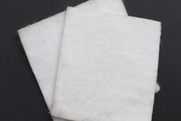 土工格栅与土工布的区别有哪些，如何选择合适的材料  第4张