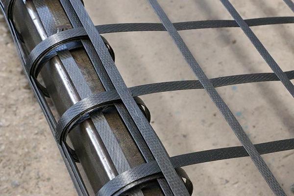 钢塑土工格栅连接点分离力强的保障方法详解  第3张