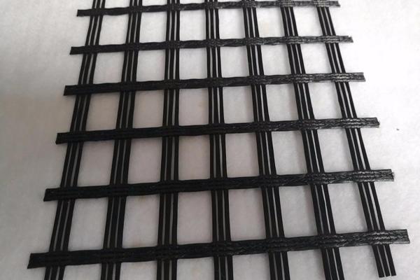 聚丙烯土工格栅:特点与应用解析 第1张