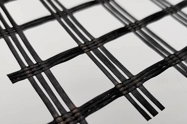 玻纤土工格栅在白改黑工程中的应用原因  第2张