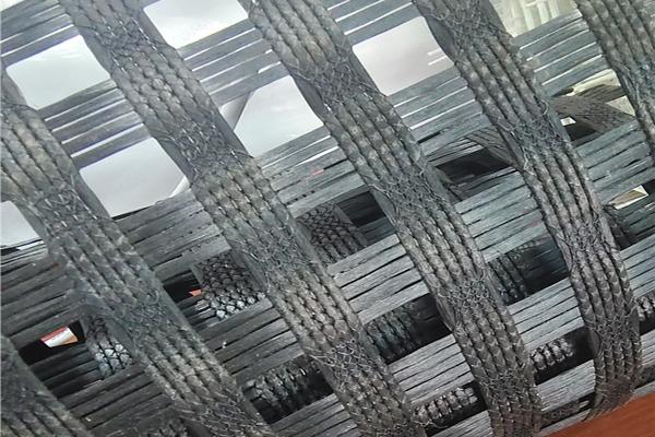 经编涤纶土工格栅施工指南  第2张