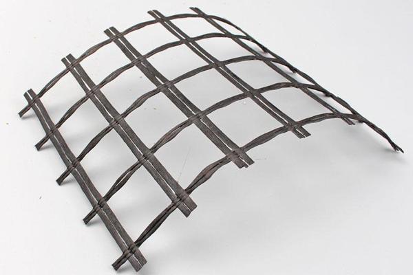 玻纤土工格栅与沥青混合料界面的粘结性能研究
