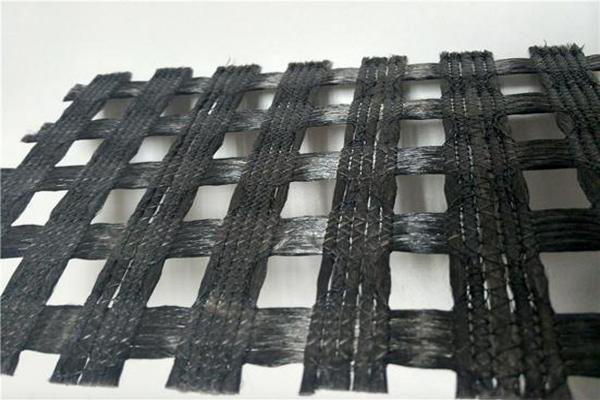经编涤纶土工格栅的生产工艺探究