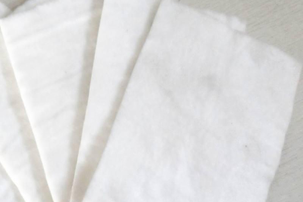 土工格栅可以和土工布搭配使用吗 第2张