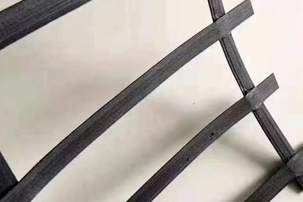 高韧性聚酯纱线集束土工格栅能耐高温多少度 第1张